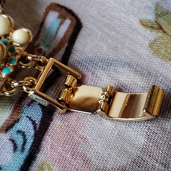 Banana Republic BR Gold Tone Huge Statement Bracelet Faux Turquoise and Cream - Picture 10 of 10